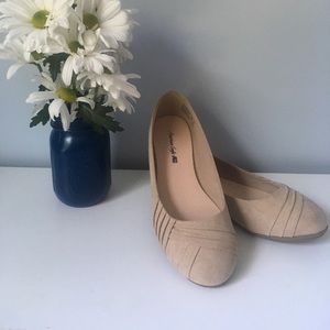 American Eagle Girls Shoes size 7